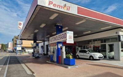Il carburante costa troppo? A Chiasso ora puoi risparmare ed evitare di sporcarti le mani, guarda qui!