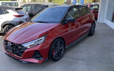Abbiamo una bomba sportiva nel nostro showroom, scatena la tua passione per la guida