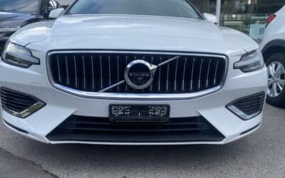 Auto della Settimana: Volvo V60 Plug-in Hybrid 4×4, guarda le foto!